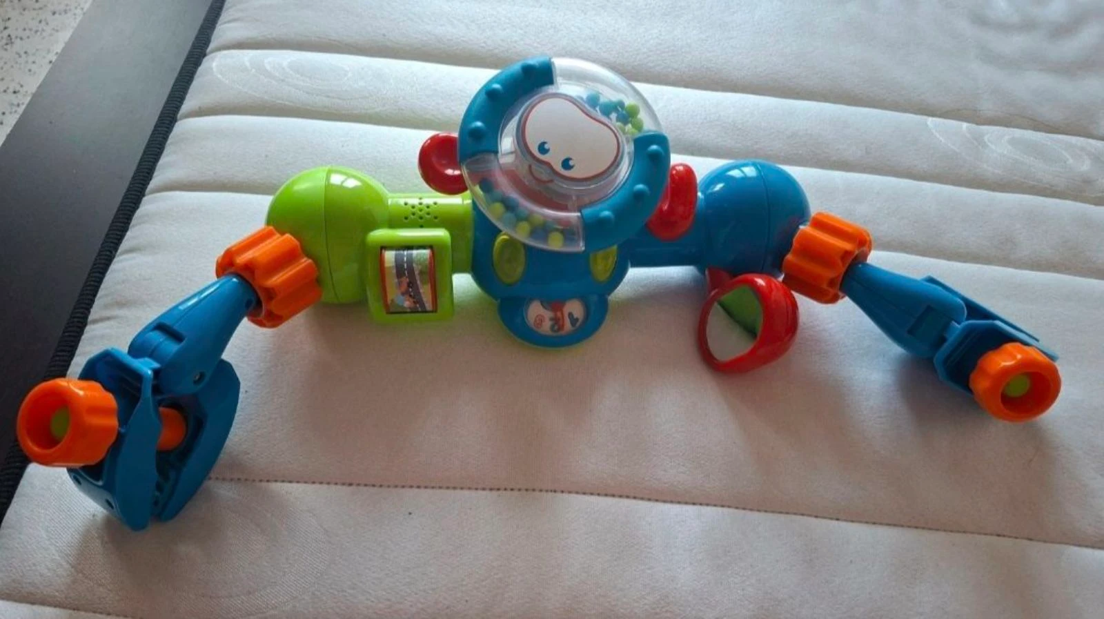 Harche de jeux poussette
